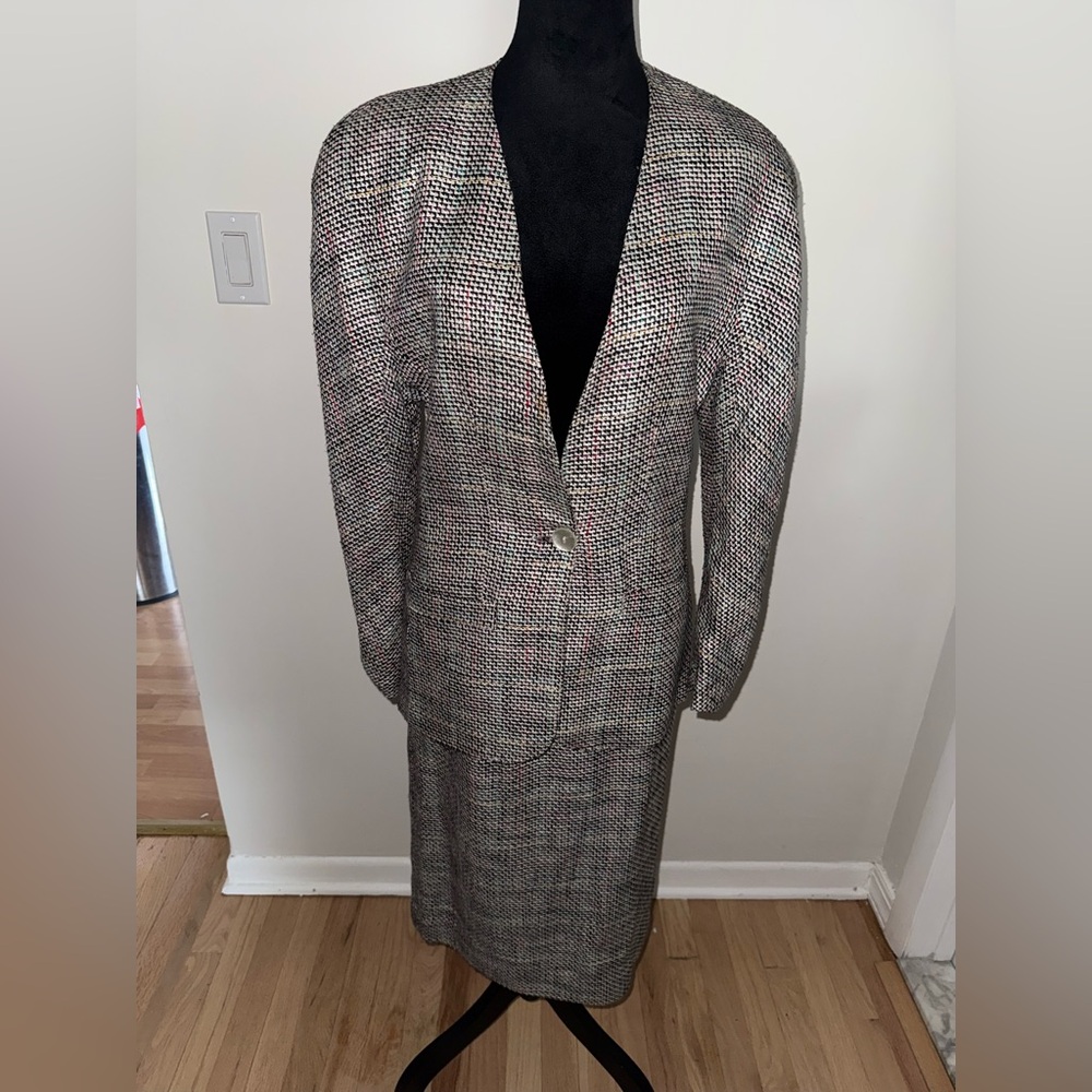 Classic Tweed Skirt Set - Single-Button Jacket & Pencil Skirt